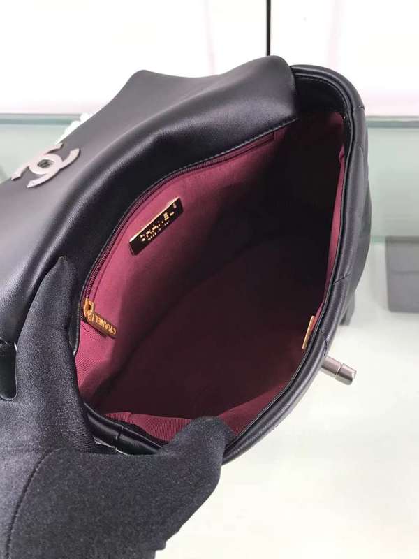 Zivas Charm Effortless Sophistication Designer Handbag (Refined Modern Silhouette) – Lifestyle Shot