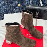 Back view of Roger Vivier luxury piece style No.074