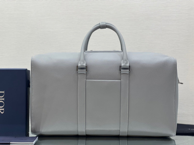 Top view of everyday-luxe signature women's handbag – women's designer-style accessory