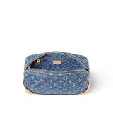  crossbody bag interior and compartment view 15