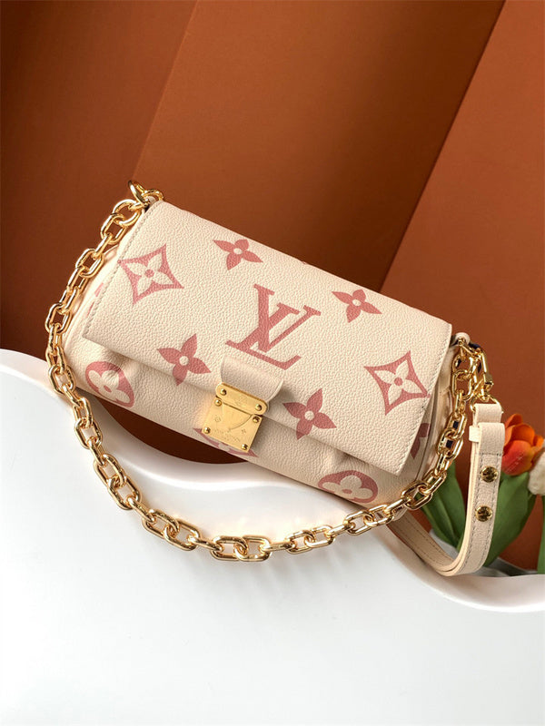  Polished structured bag front view