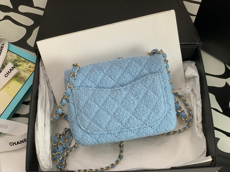 Zivas Charm Chic Craftsmanship Designer Handbag (Everyday Luxury Essential) – Styled Look