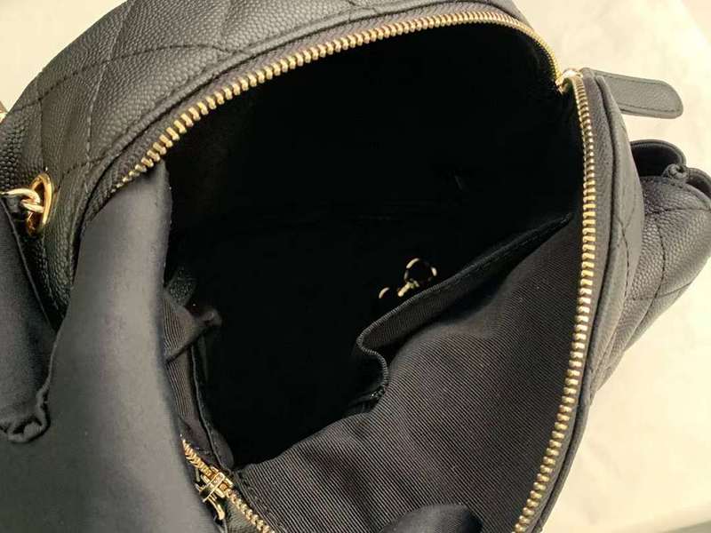 Zivas Charm Timeless Appeal Luxury Handbag (Premium Everyday Carry) – Full Silhouette