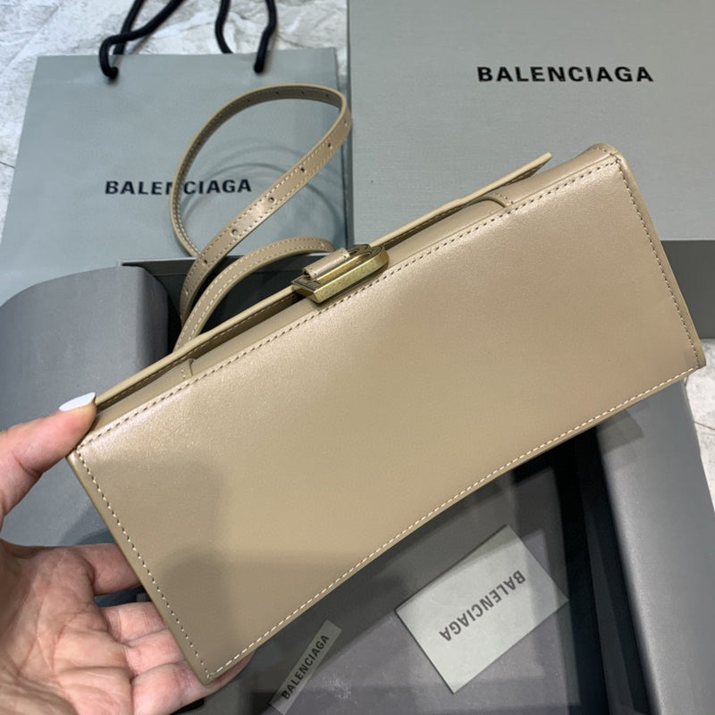 Zivas Charm Refined Everyday Style Premium Handbag (Premium Everyday Carry) – Styled Look
