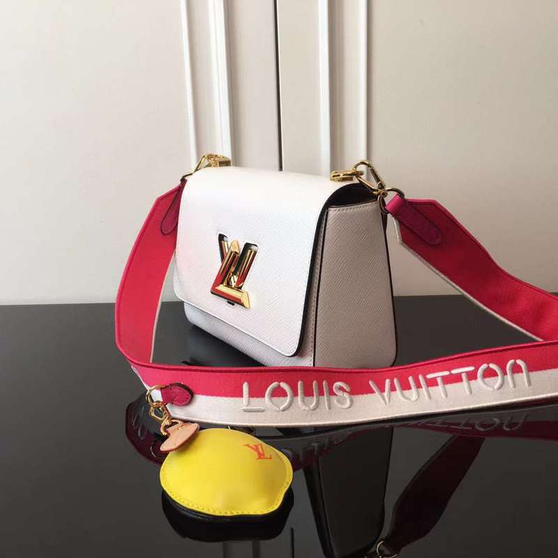 Styled lifestyle shot of everyday-luxe elevated women's handbag – women's designer-style accessory