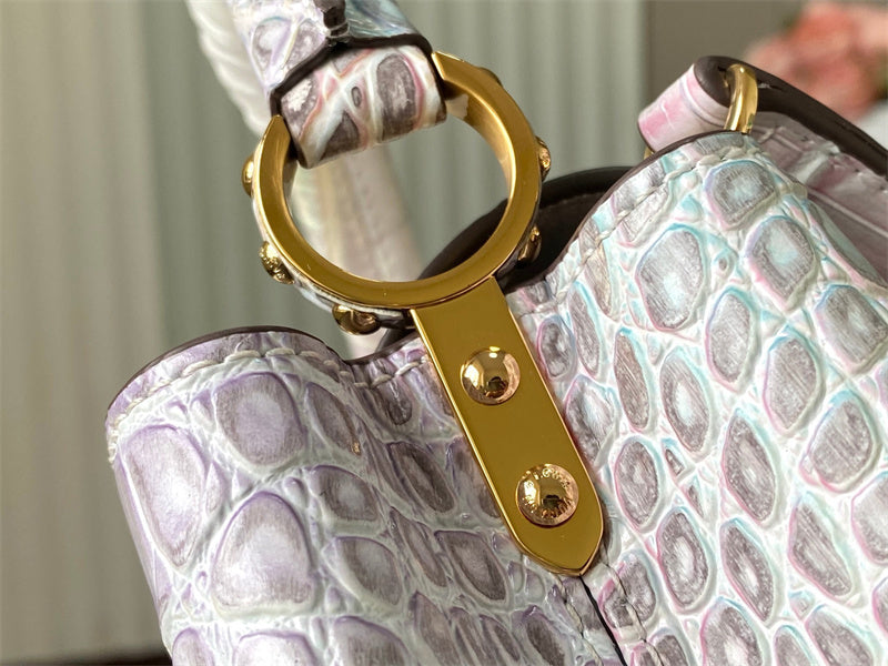  everyday bag interior and compartment view 9