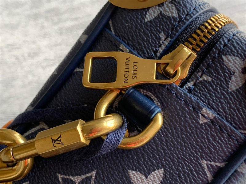  statement structured bag detail view showing craftsmanship 8