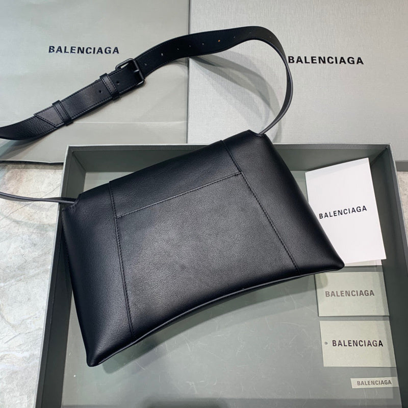 Effortless Premium PU Leather Handbag - Premium Craftsmanship Detailing | Women's Fashion Handbag #523 - close-up detail shot (image 3) of designer-inspired handbag
