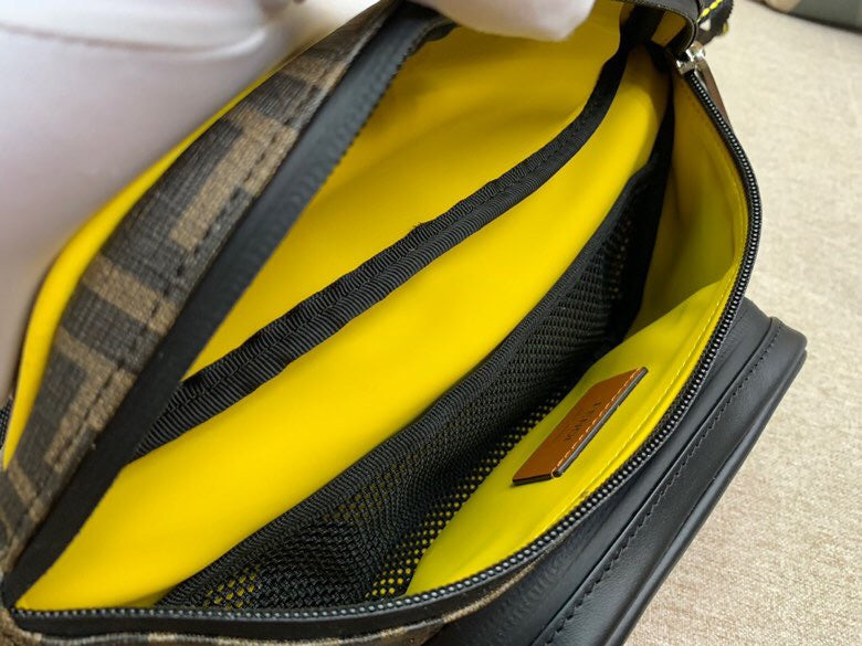 Ziva's Charm handbag – product shot (Standard Size)