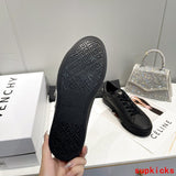 Givenchy shoes Style 057 - logo and branding close-up