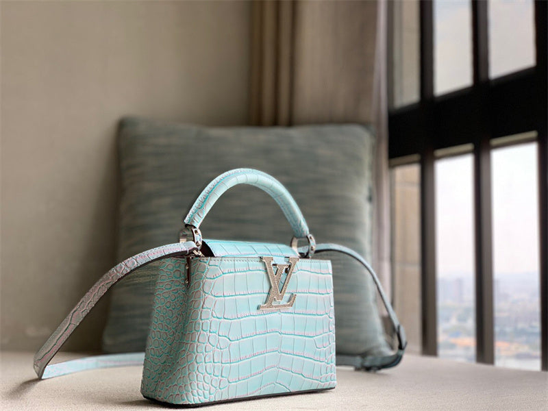  Essential satchel front view 31