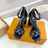 Louis Vuitton shoes Style 386 - interior and comfort detail