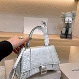 Ziva's Charm handbag – interior view (one versatile size)