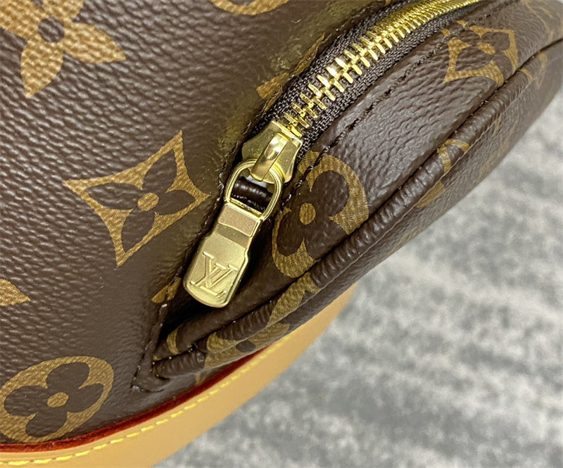  crossbody bag interior and compartment view 9