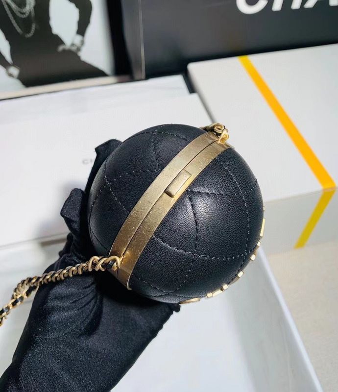 handbag, compact everyday style, image 6