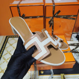 Hermes sandals Style 049 - side profile detail
