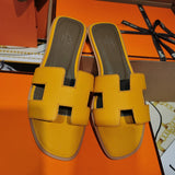Hermes sandals Style 091 - top view showing design