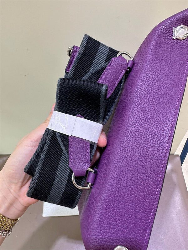 Statement tote bag carried on shoulder 10
