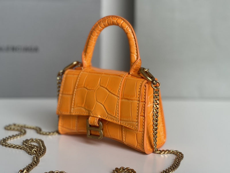 Zivas Charm Signature Style Statement Handbag (Considered Detail & Form) – Full Silhouette