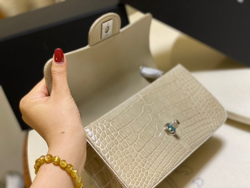  handbag, mid everyday style, image 8