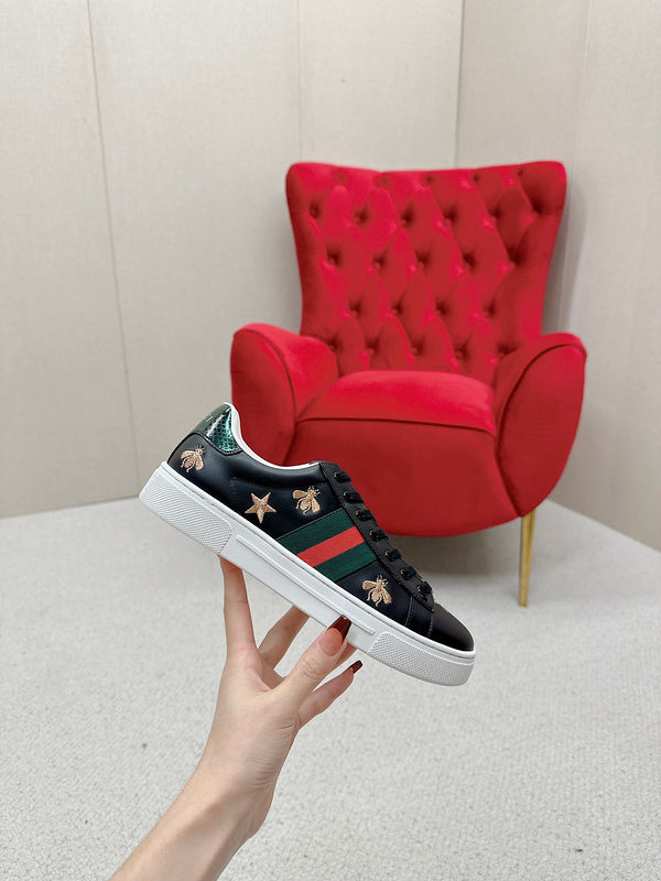 Gucci clean off-white luxury sneakers view 5 classic court silhouette