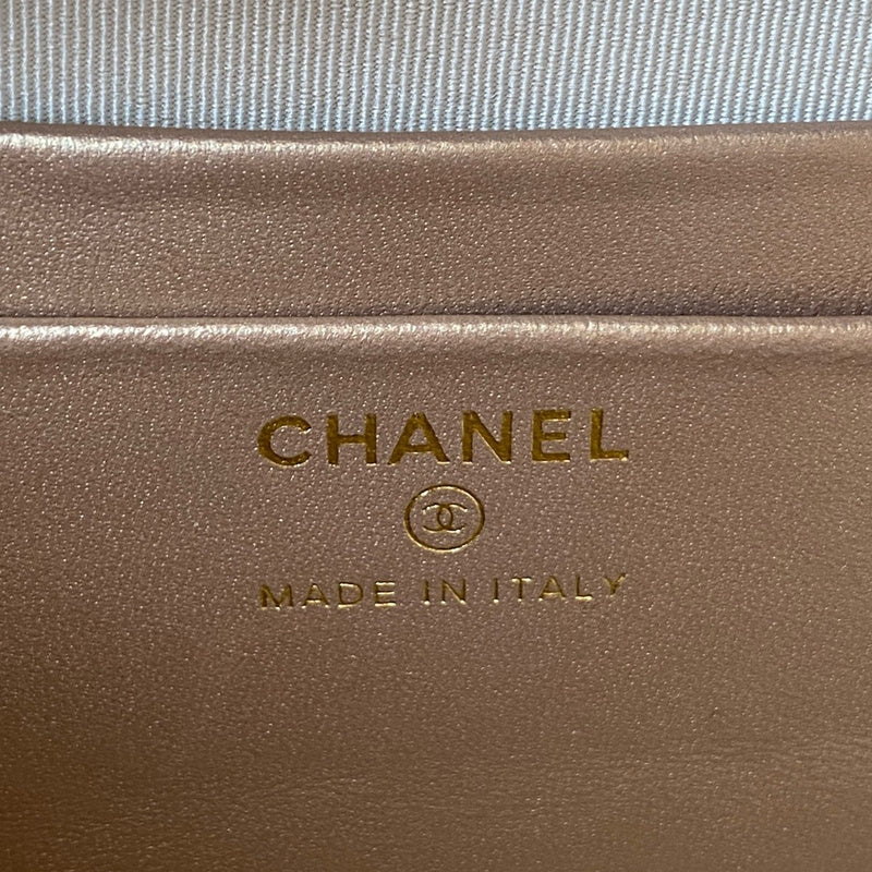  handbag, compact everyday style, image 8