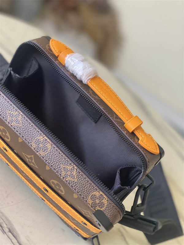 carryall bag interior and compartment view 9
