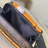  carryall bag interior and compartment view 9