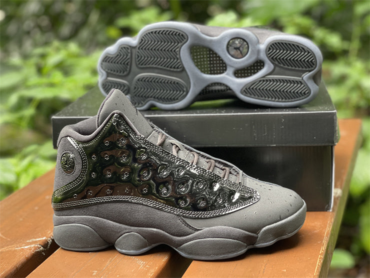 Nike Men's & Women's Designer Lifestyle Shoes — Style 236 hardware detail