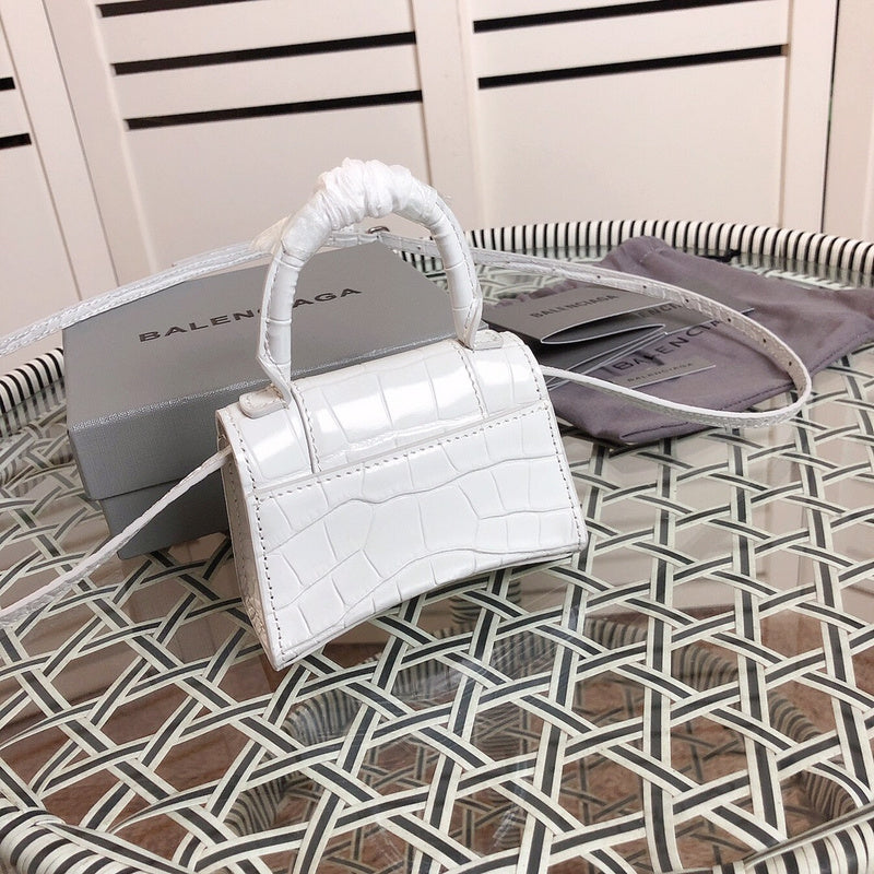 Back view of premium chic women's handbag – women's premium purse