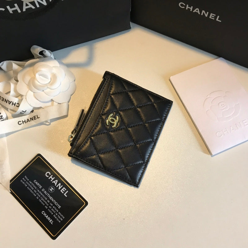 Zivas Charm Effortless Sophistication Everyday Handbag (Polished Everyday Piece) – Lifestyle Shot
