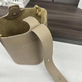 Ziva's Charm handbag – product shot (16cm*16cm*19.5cm)