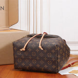  shoulder bag interior and compartment view 9
