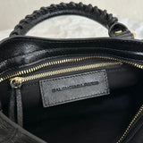 Zivas Charm Everyday Sophistication Statement Handbag (Elevated Daily Companion) – Close-Up Detail