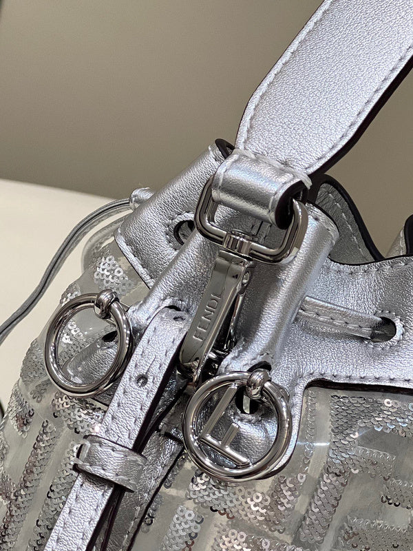 Ziva's Charm handbag – carry view (12cm*18cm*10cm)