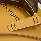  essential tote bag detail view showing craftsmanship 8