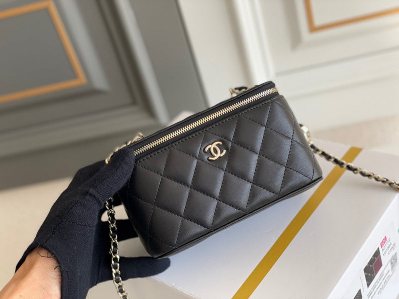 Zivas Charm Everyday Sophistication Designer Handbag (Versatile Style Statement) – Full Silhouette
