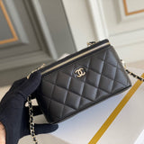 Zivas Charm Everyday Sophistication Designer Handbag (Versatile Style Statement) – Full Silhouette