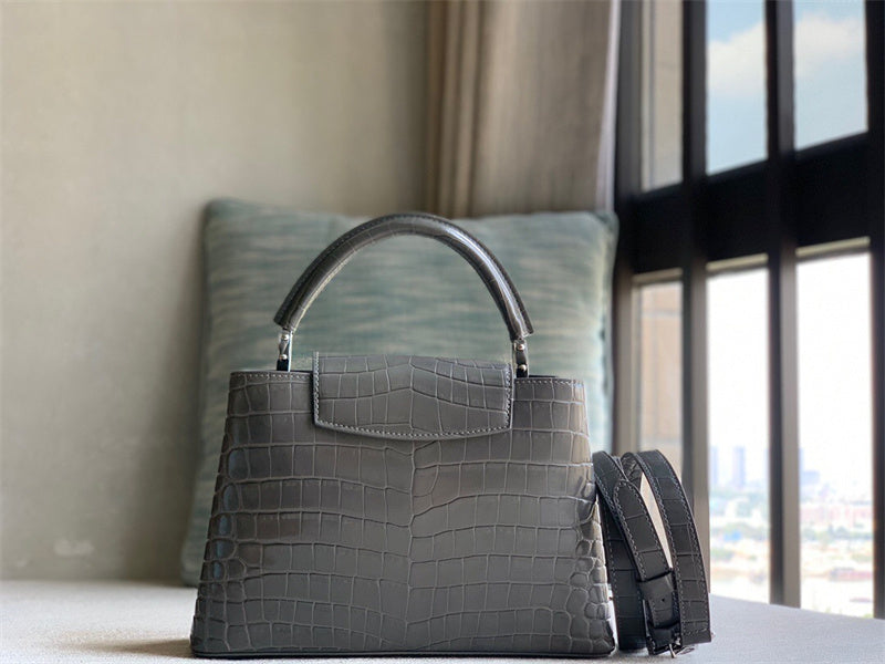  Smart crossbody bag carried on shoulder 40