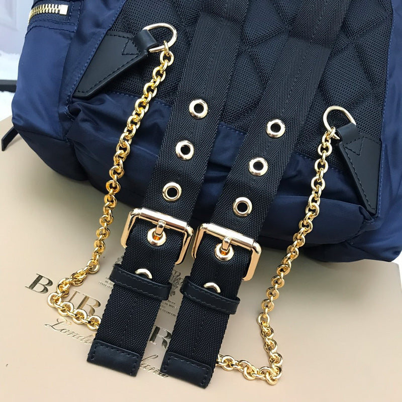 Ziva's Charm handbag – carry view (one versatile size)