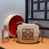 Ziva's Charm handbag – detail view (18cm*16cm*12cm)