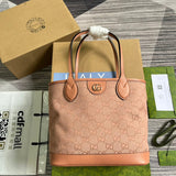 Front view of classic refined women's handbag – women's everyday handbag