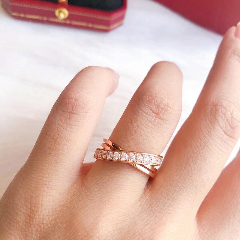 Angled view of Cartier unisex jewelry piece