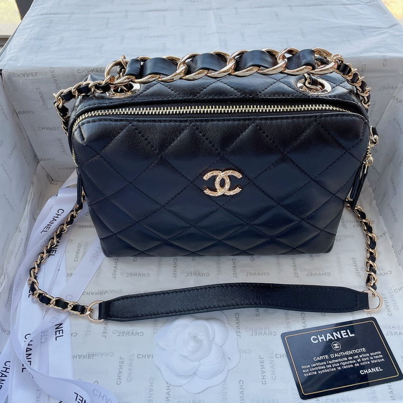  mid purse view 9