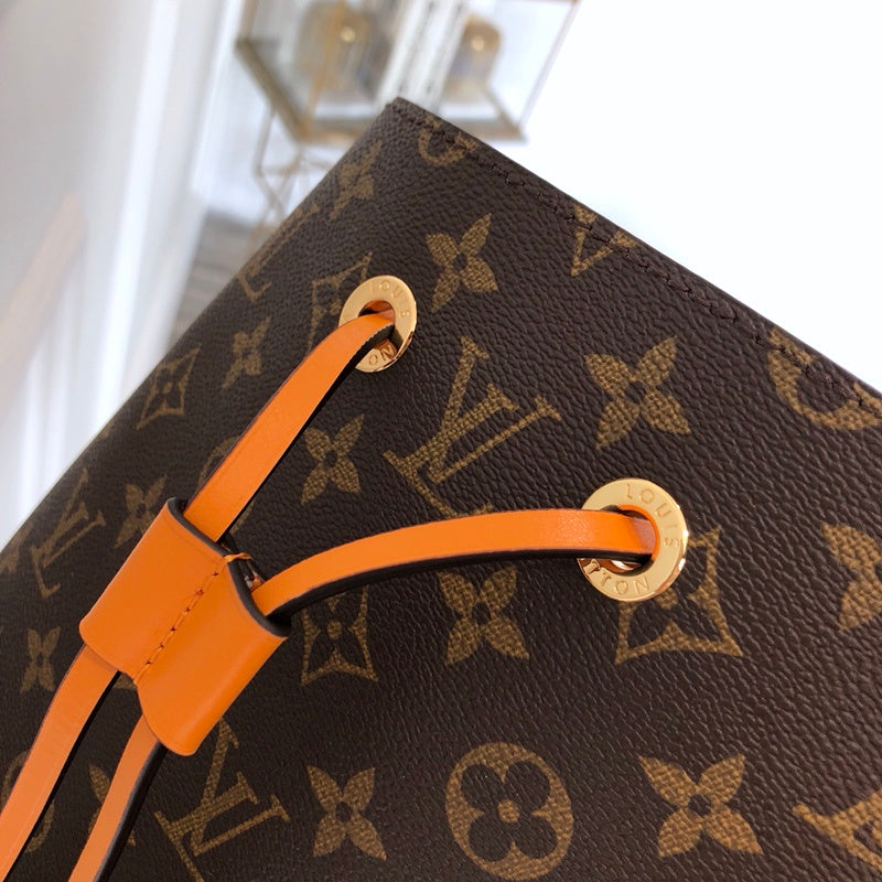 Side profile of structured polished women's handbag – women's premium purse