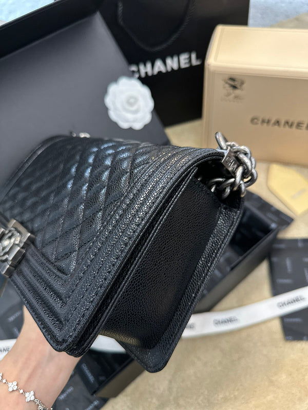 Zivas Charm Contemporary Flair Designer Handbag (Premium Everyday Carry) – Styled Look