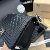 Zivas Charm Contemporary Flair Designer Handbag (Premium Everyday Carry) – Styled Look