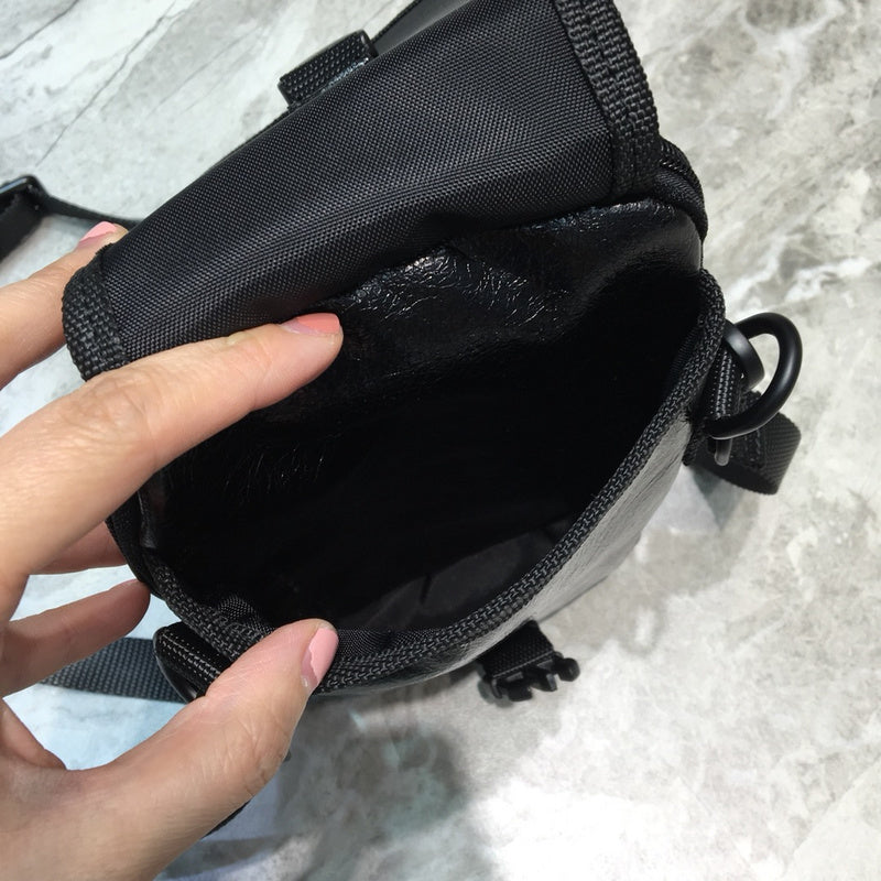 Bold Faux Leather Handbag - Understated Luxury Look | Women's Everyday Carry Handbag #178 - alternate angle view (image 8) of designer-inspired handbag