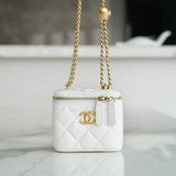 women's handbag, compact design, view 3