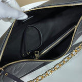  Streamlined everyday bag front view 19